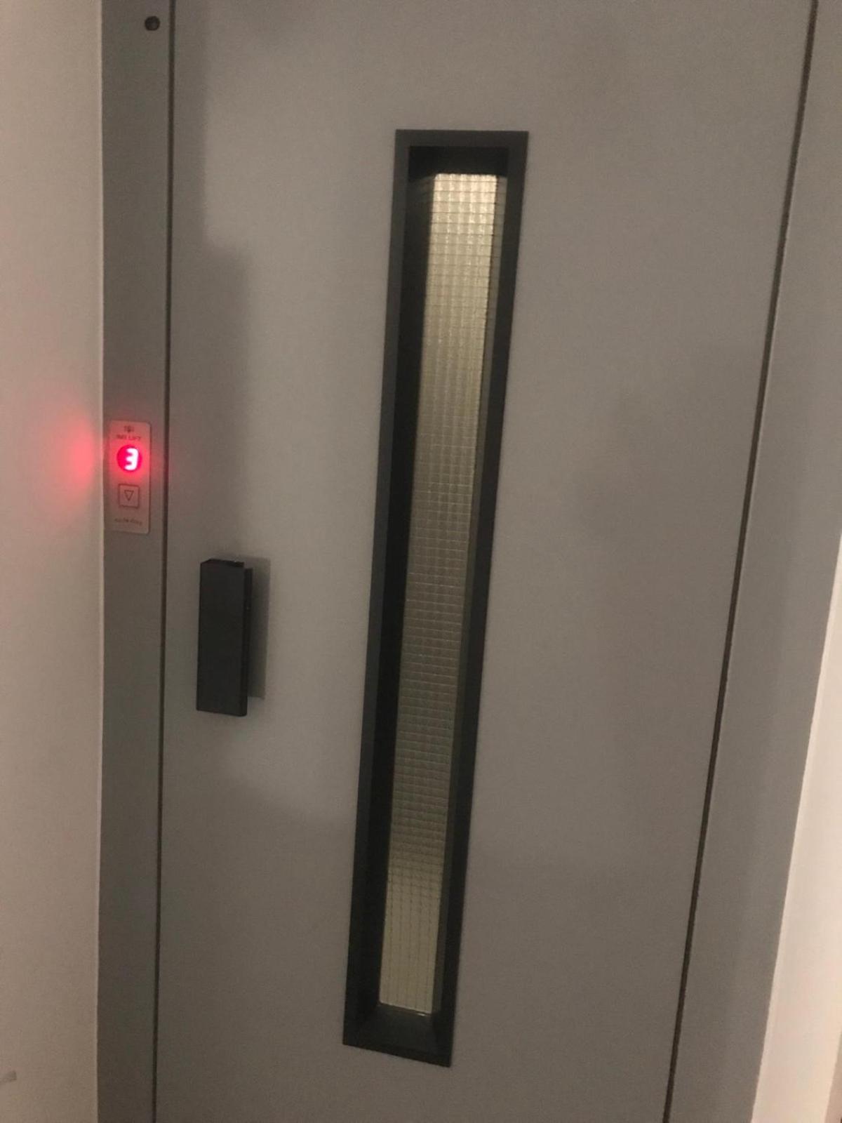 Lilia 3 Self-Check In Apartment With Hot Water Despite Prevention In The Neighborhood, Food And Drink Shop Open Until 10 Pm And Free Parking Area Next Ot 24 Hours Food And Drink Shop And Free Parking Area โซเฟีย ภายนอก รูปภาพ