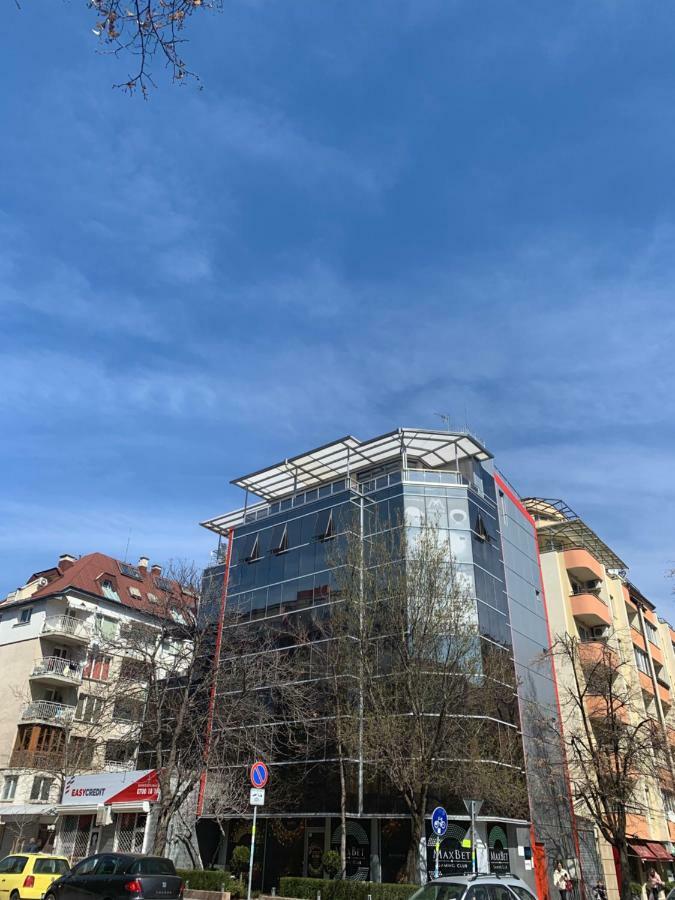 Lilia 3 Self-Check In Apartment With Hot Water Despite Prevention In The Neighborhood, Food And Drink Shop Open Until 10 Pm And Free Parking Area Next Ot 24 Hours Food And Drink Shop And Free Parking Area โซเฟีย ภายนอก รูปภาพ